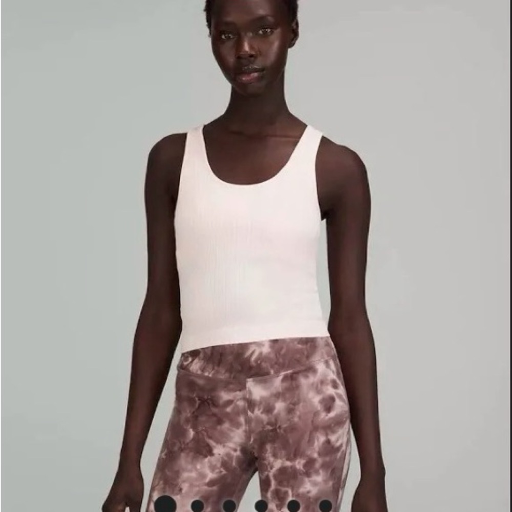 Lululemon Ebb to street cropped tank
